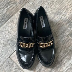 Steve Madden Women's Black and Gold Loafers, Size 10
